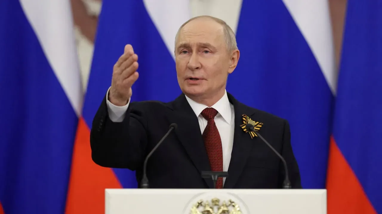 Russia's parliament passes bill giving Putin more power to invade foreign countries
